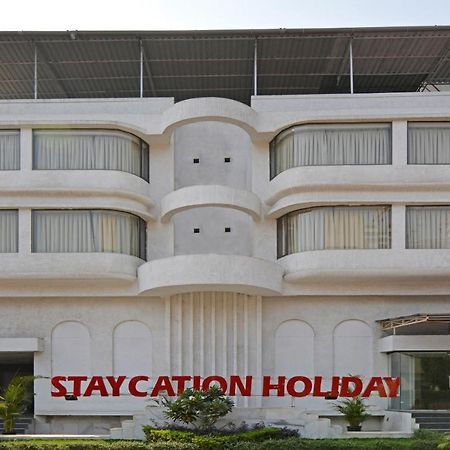 Staycation Holiday نافي مومباي المظهر الخارجي الصورة