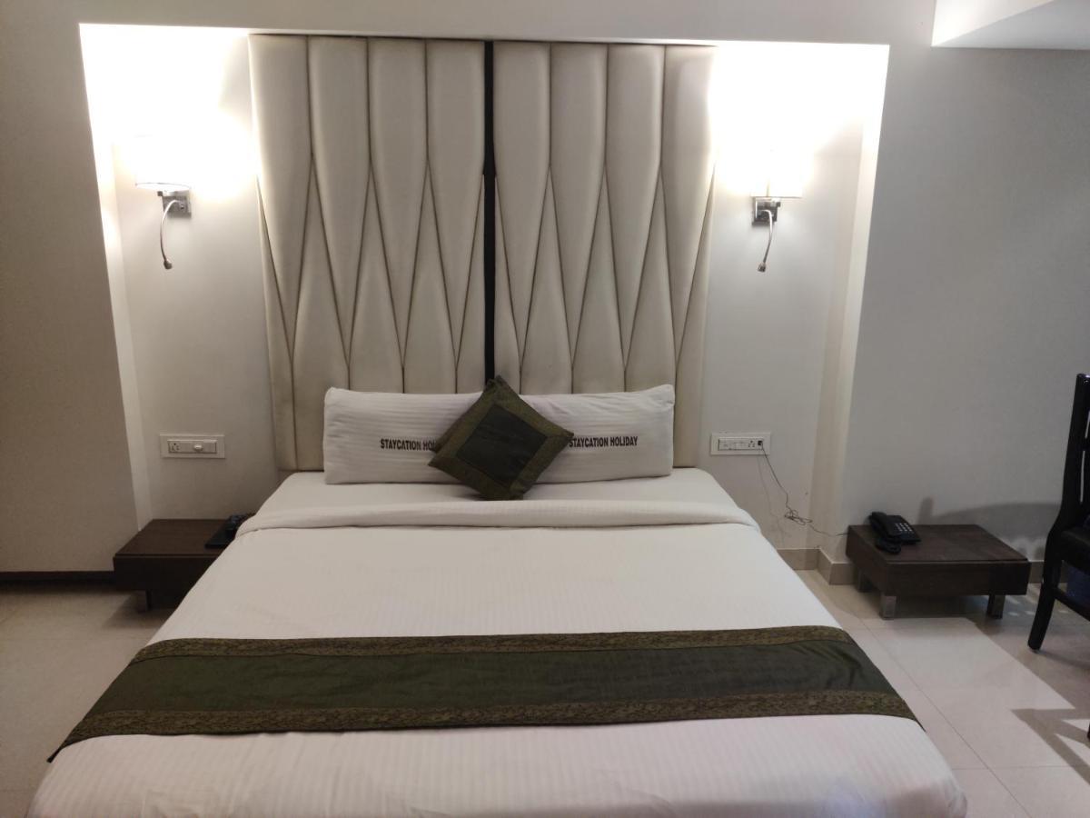 Staycation Holiday نافي مومباي المظهر الخارجي الصورة