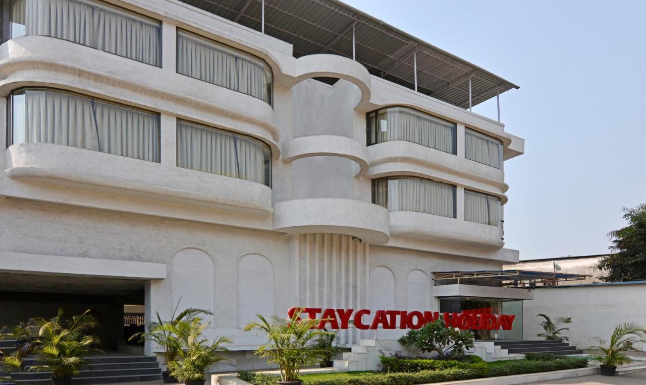 Staycation Holiday نافي مومباي المظهر الخارجي الصورة